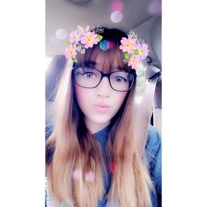 Meet your Posher, Jaylanellis